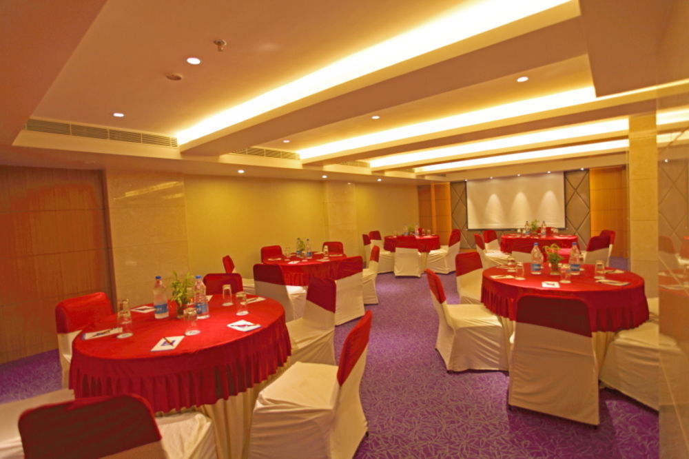 Comfort Inn Legacy Rádzskot Kültér fotó